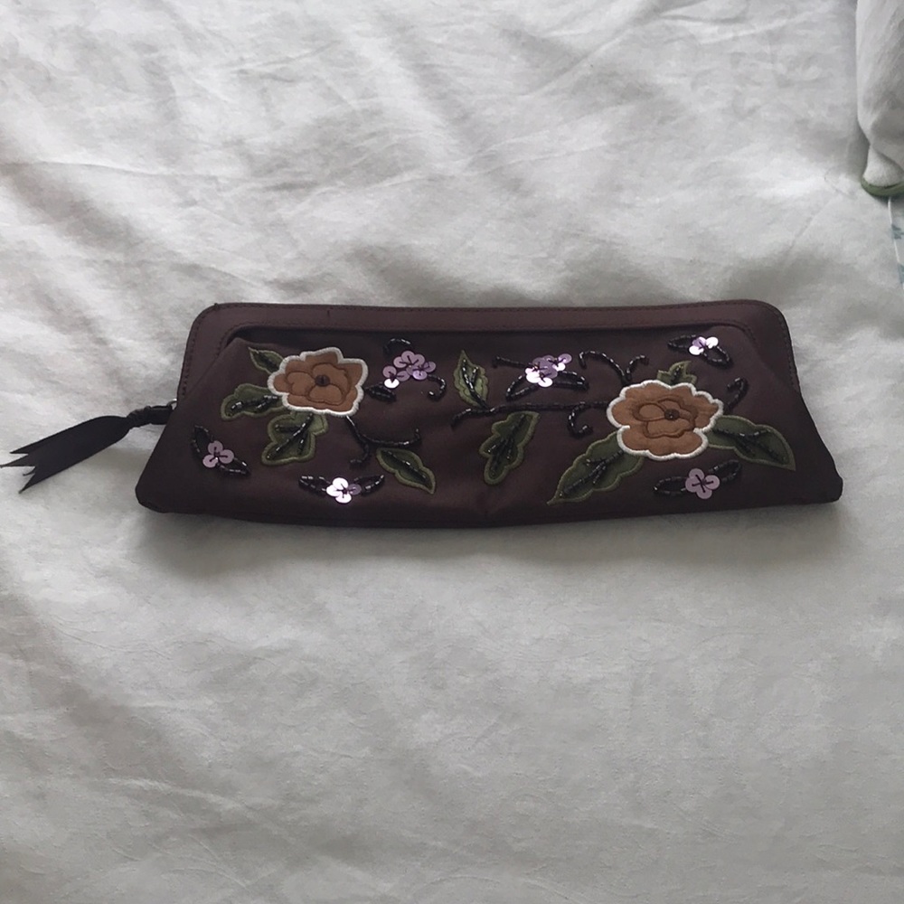 Clutch purse5️⃣for$3️⃣0️⃣